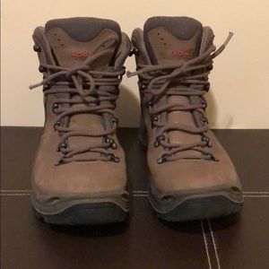 Lowa renagade Ronan hiking boots